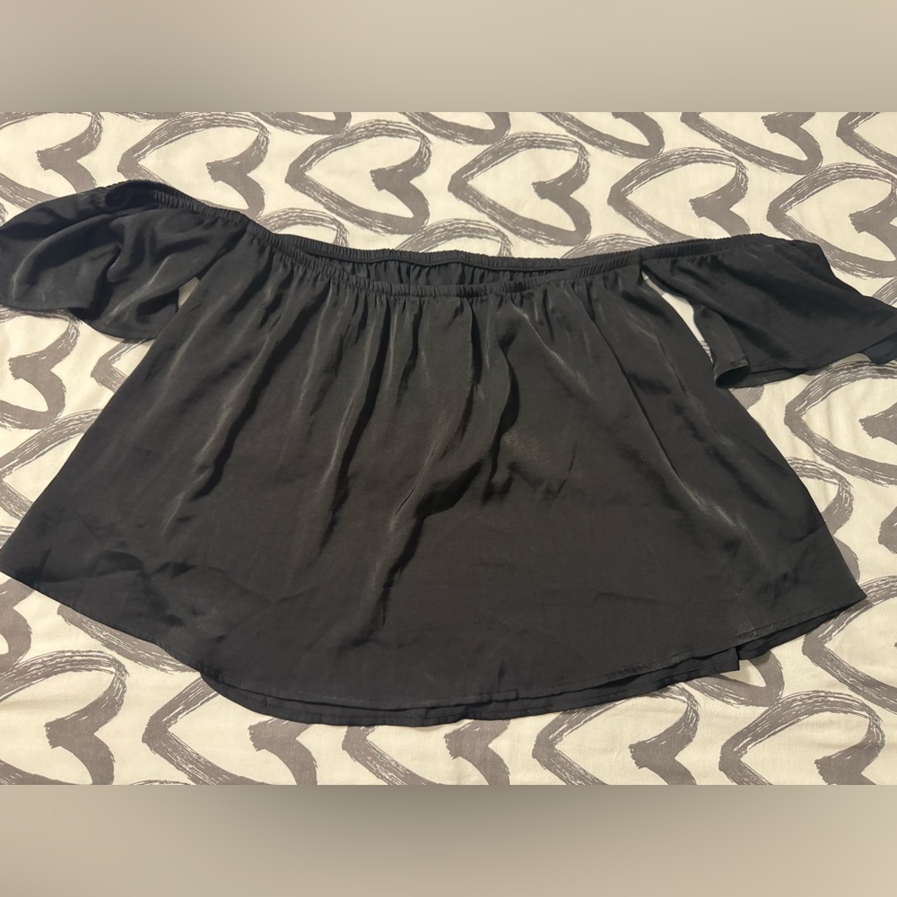 American Eagle Black Off-Shoulder Blouse